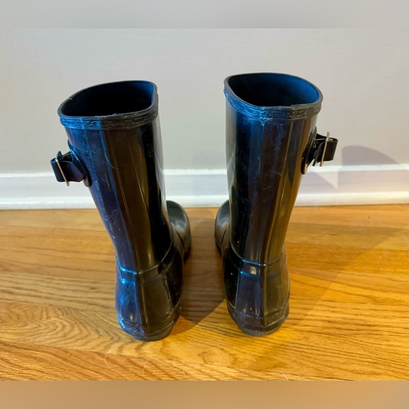 Hunter | Women’s Original Short Gloss Rain Boot - Picture 5 of 11